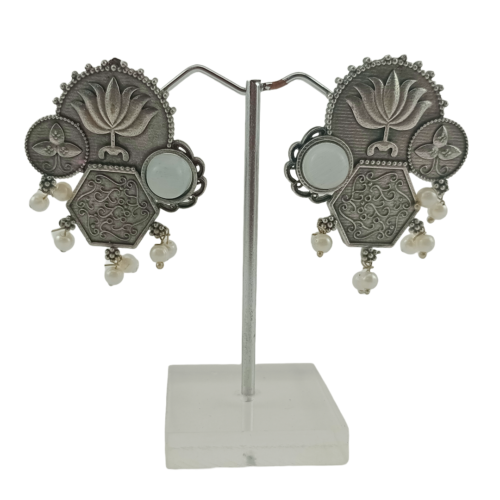 Untitled-24-1.png German silver earings