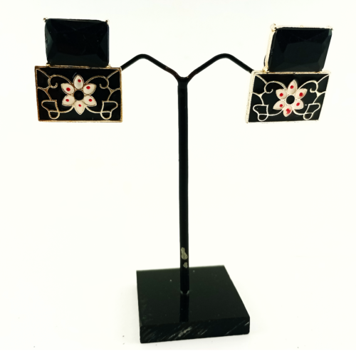 Meenakari earrings with stone