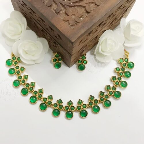 Gold plated kemp necklace set