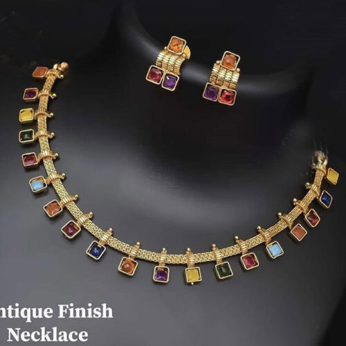 Untitled9e.jpeg Gold toned Kemp Necklace Set