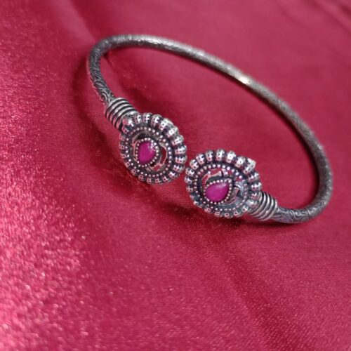 Premium oxidized Kada