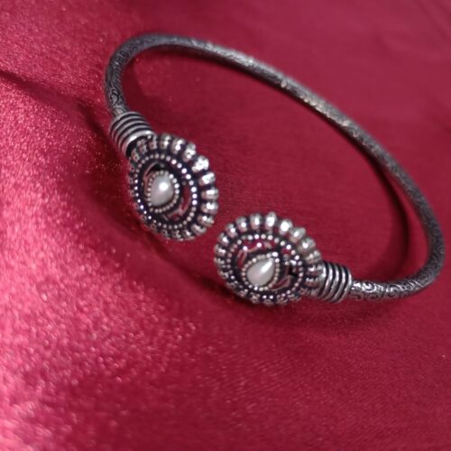 Premium oxidized bangles
