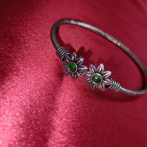 Premium oxidized Kada