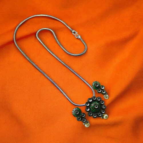 Kundan Oxidized Pendent set with chain and Earrings