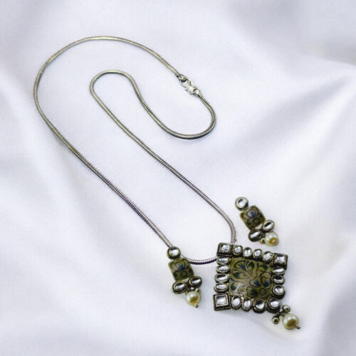 WhatsApp-Image-2024-06-15-at-5.27.01-PM-2.jpeg Kundan Oxidized Pendent set with Chain and Earrings
