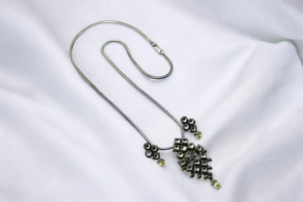 Kundan Oxidized Pendent set with Chain and Earrings