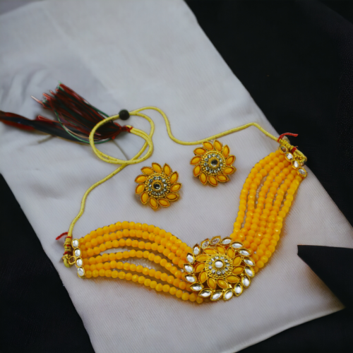 Kundan Choker Necklace And Stud Earrings