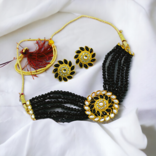 Kundan Choker Necklace And Stud Earrings
